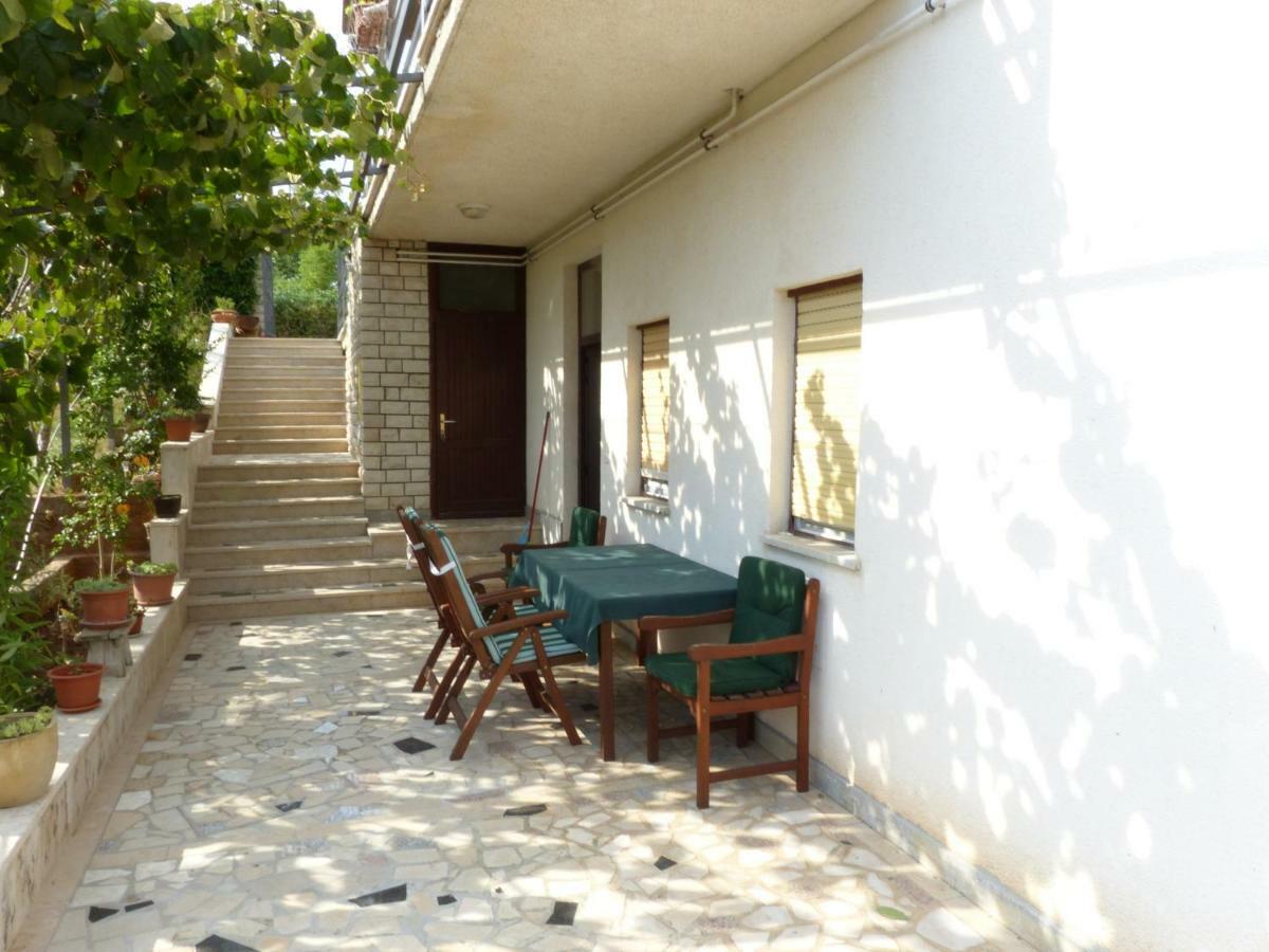 Apartment Ana Krnica Ngoại thất bức ảnh