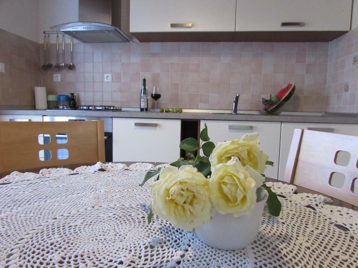Apartment Ana Krnica Ngoại thất bức ảnh