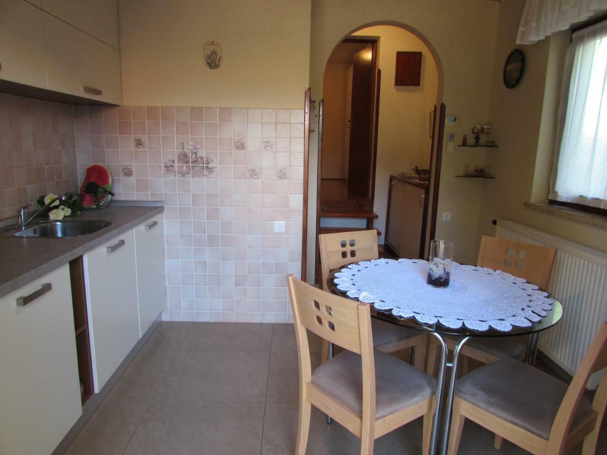 Apartment Ana Krnica Ngoại thất bức ảnh