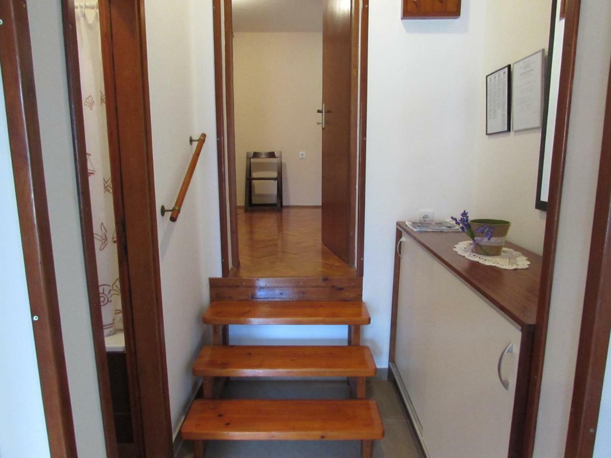 Apartment Ana Krnica Ngoại thất bức ảnh